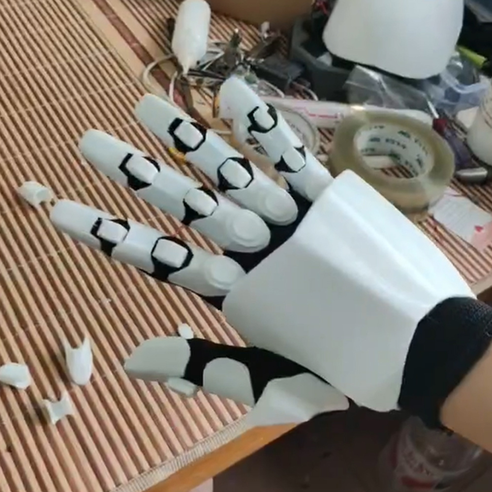 3D Printing Material - Механические перчатки, изготовленные из 3D-печатного материала